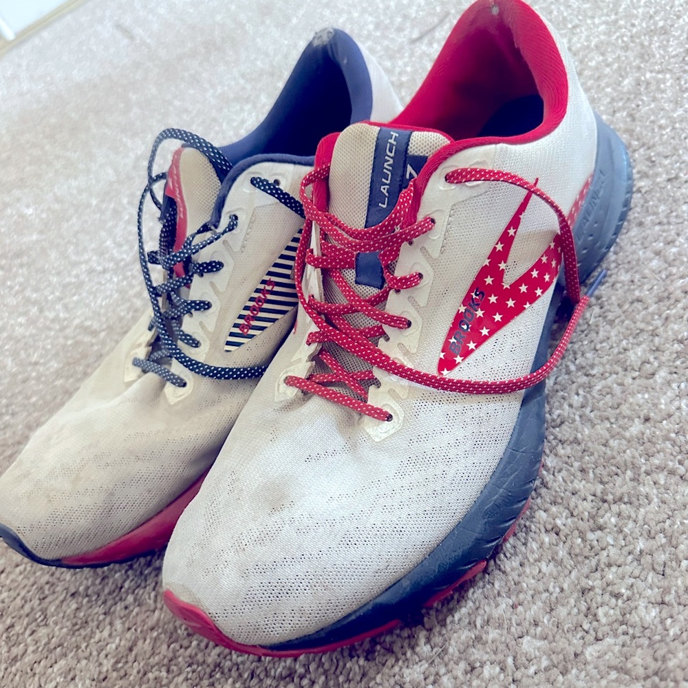 Brooks Launch 7 men’s size 11 red white blue